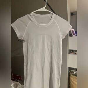 LULULEMON swiftly tee